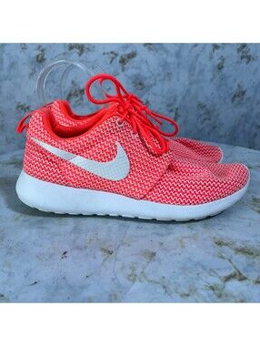 Nike Roshe Run Women's Size 7 Running Shoes Orange Athletic Trainer Sneakers